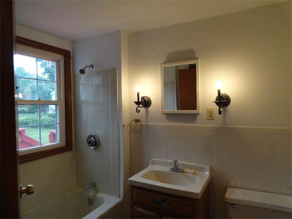 430 New Ludlow Road Chicopee, MA 01020 - Photo 10 of 12 Gallery Image 10