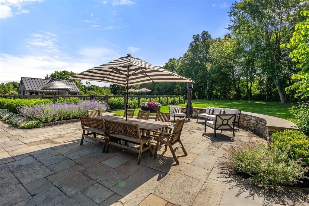 8 Rock Spring Lane Southborough, MA 01772 - Photo 32 of 42