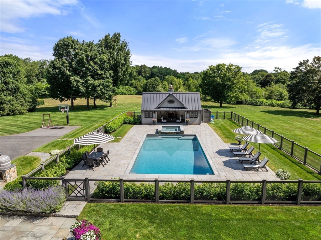 8 Rock Spring Lane Southborough, MA 01772 - Photo 33 of 42