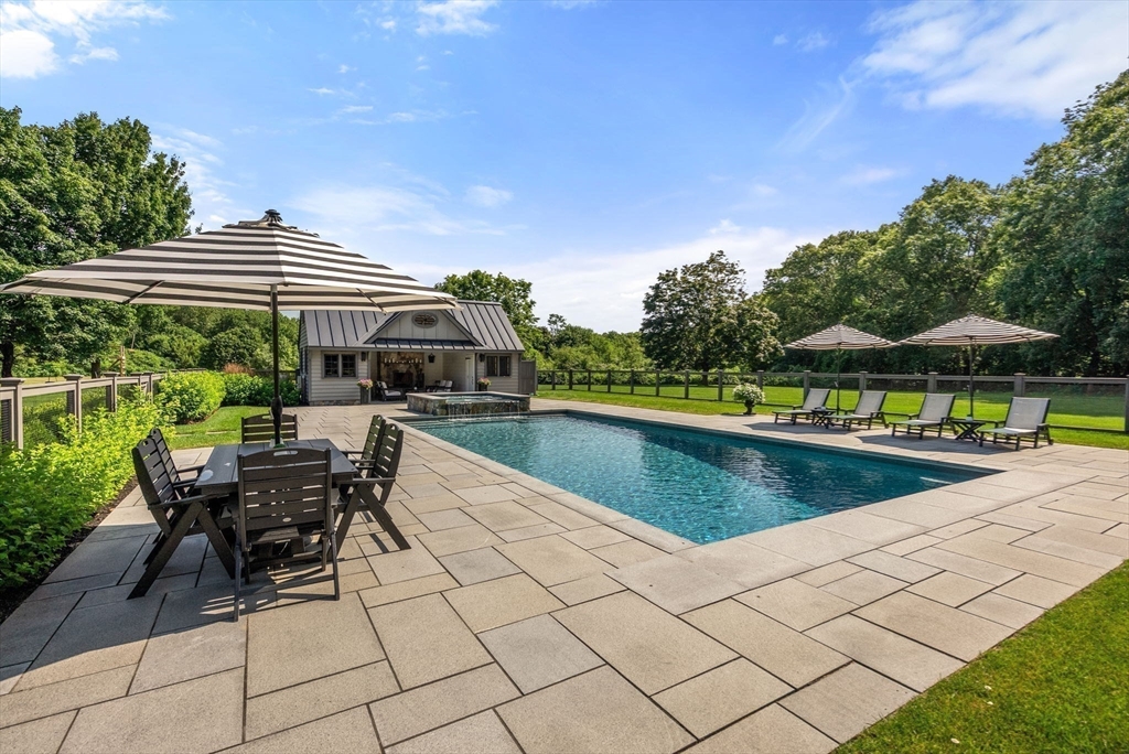 8 Rock Spring Lane Southborough, MA 01772 - Photo 34 of 42