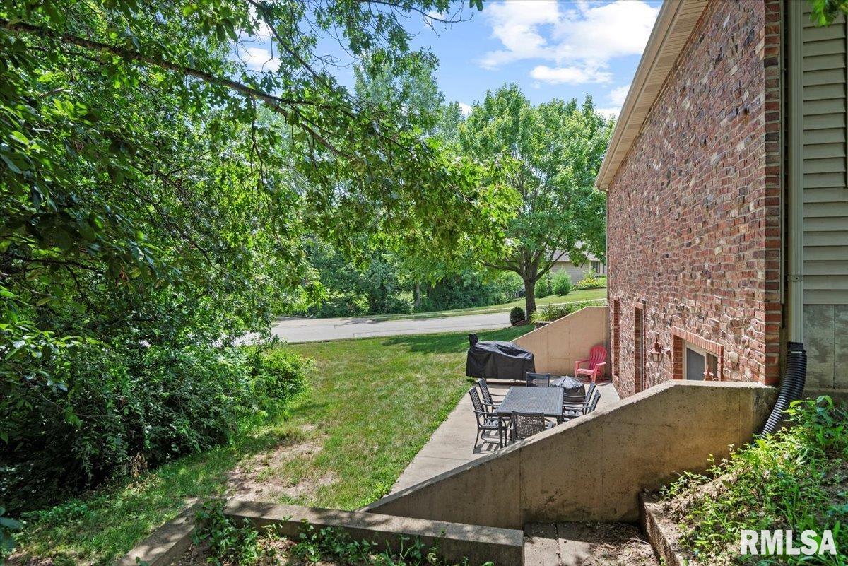 33 Woodland Trail Rochester, IL 62563 - Photo 70 of 75