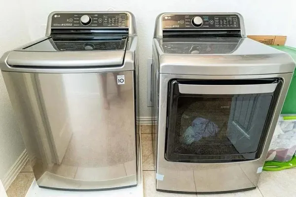 a close view of a stove