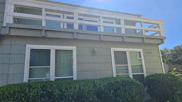 a building with a outdoor space