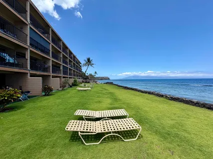 $329,000 | 3785 Lower Honoapiilani Road, Unit 401, Lahaina, HI 96761