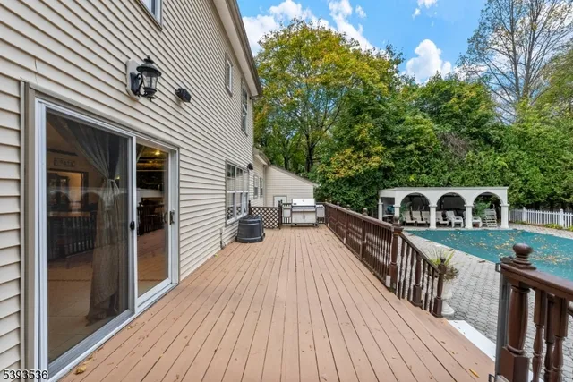 $1,290,000 | 85 Linda Vista Avenue, North Haledon, NJ 07508