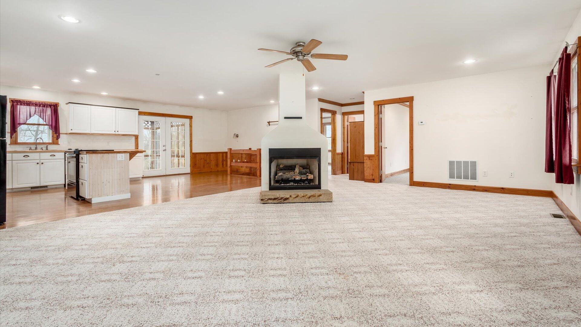 2273 West Point Road Southeast Lancaster, OH 43130 - Photo 4 of 69 12-z 2273 W Point Rd019