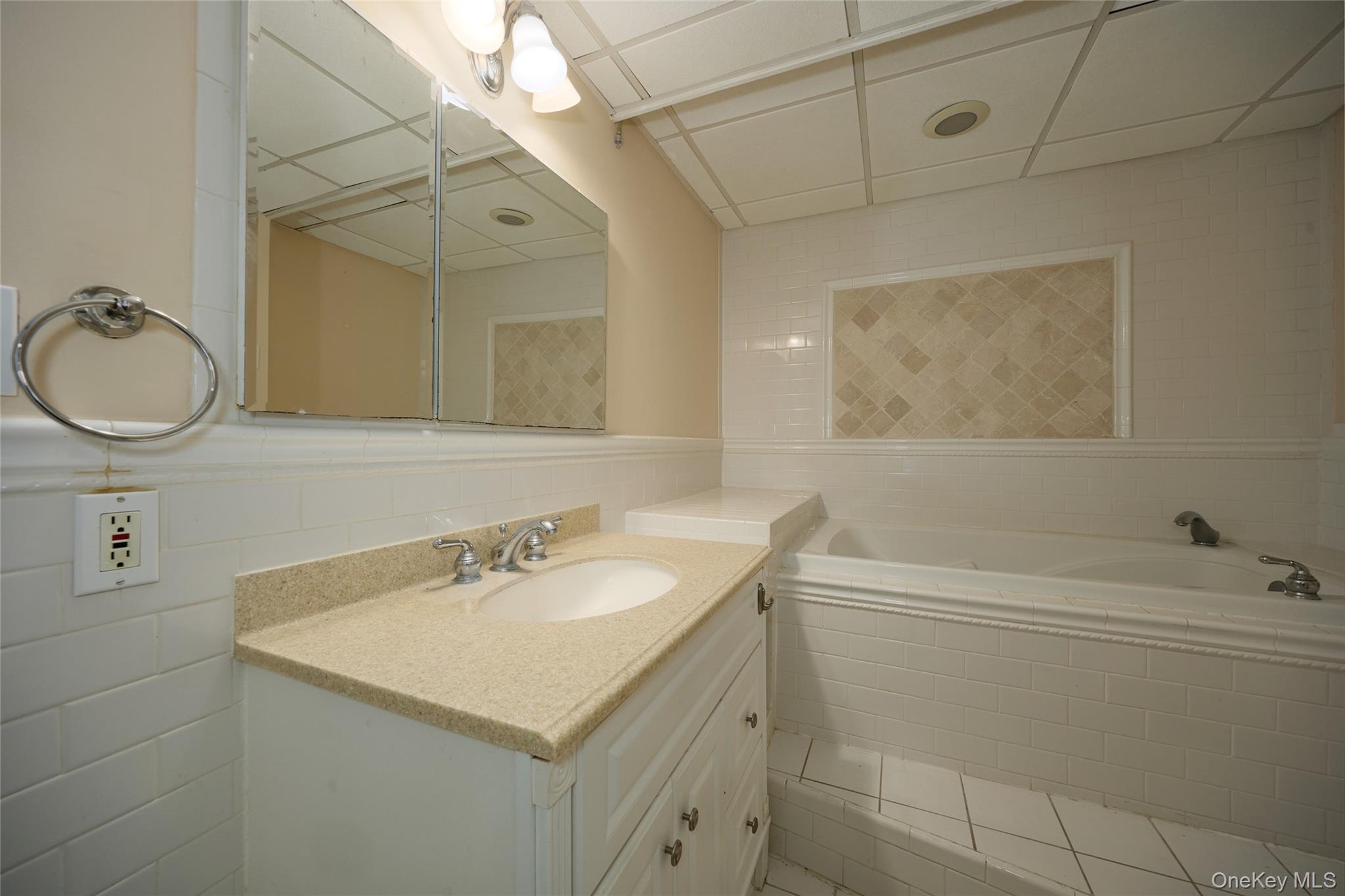 17 Derick Drive Fishkill, NY 12524 - Photo 32 of 49