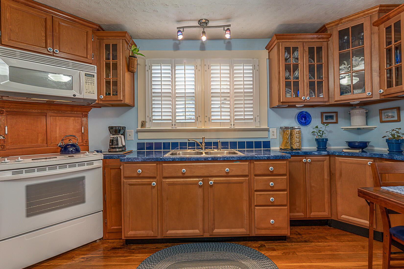 2487 Frontage Road Buchanan, VA 24066 - Photo 12 of 60 12 Lots of Cabinet Space