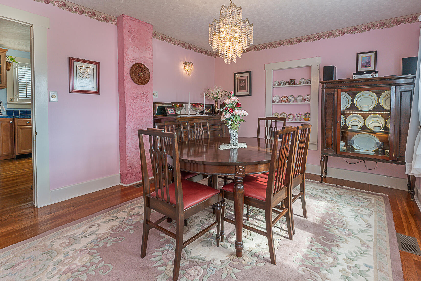 2487 Frontage Road Buchanan, VA 24066 - Photo 18 of 60 18 Dining Room