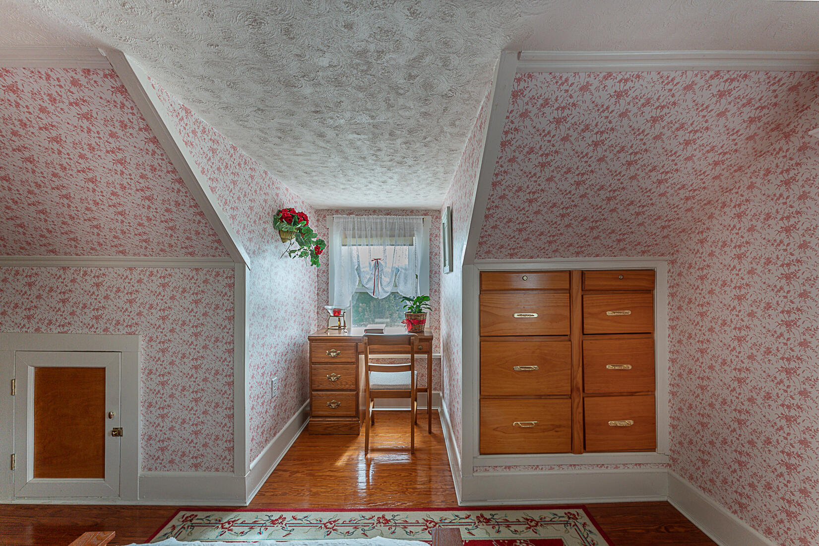 2487 Frontage Road Buchanan, VA 24066 - Photo 32 of 60 32 bedroom 2