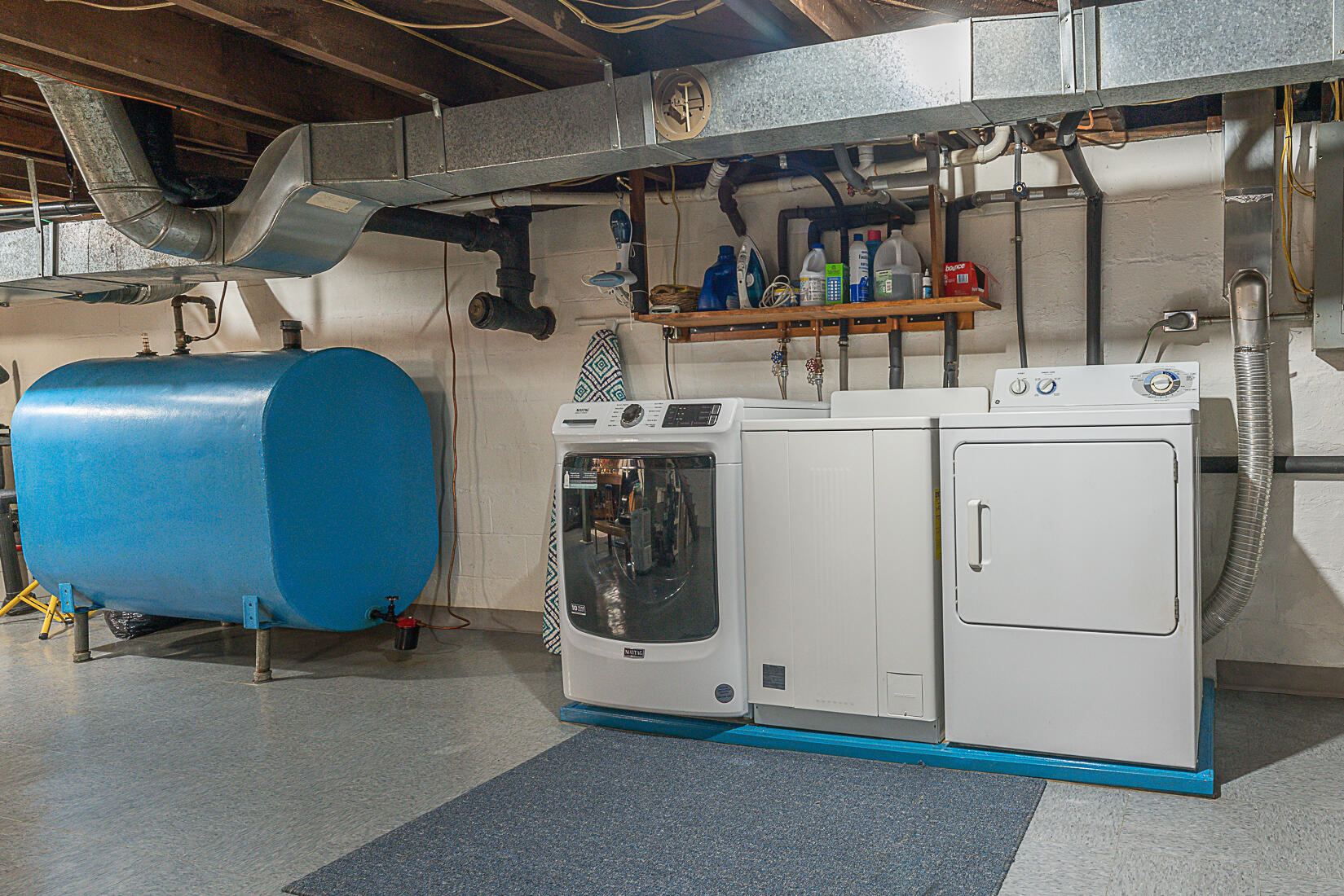2487 Frontage Road Buchanan, VA 24066 - Photo 38 of 60 38 Washer & Dryer Conveys