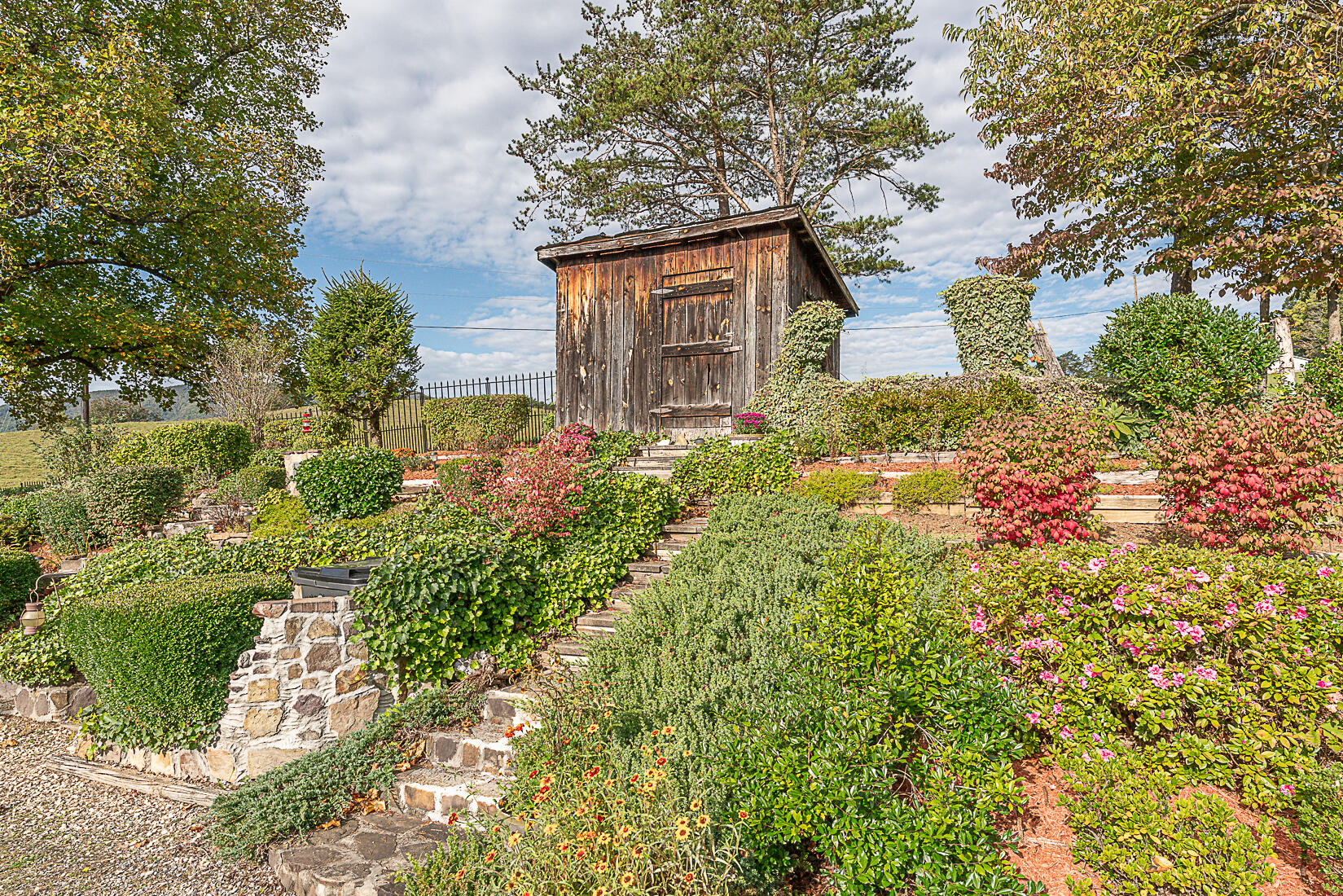 2487 Frontage Road Buchanan, VA 24066 - Photo 54 of 60 54 Beautiful Landscaping