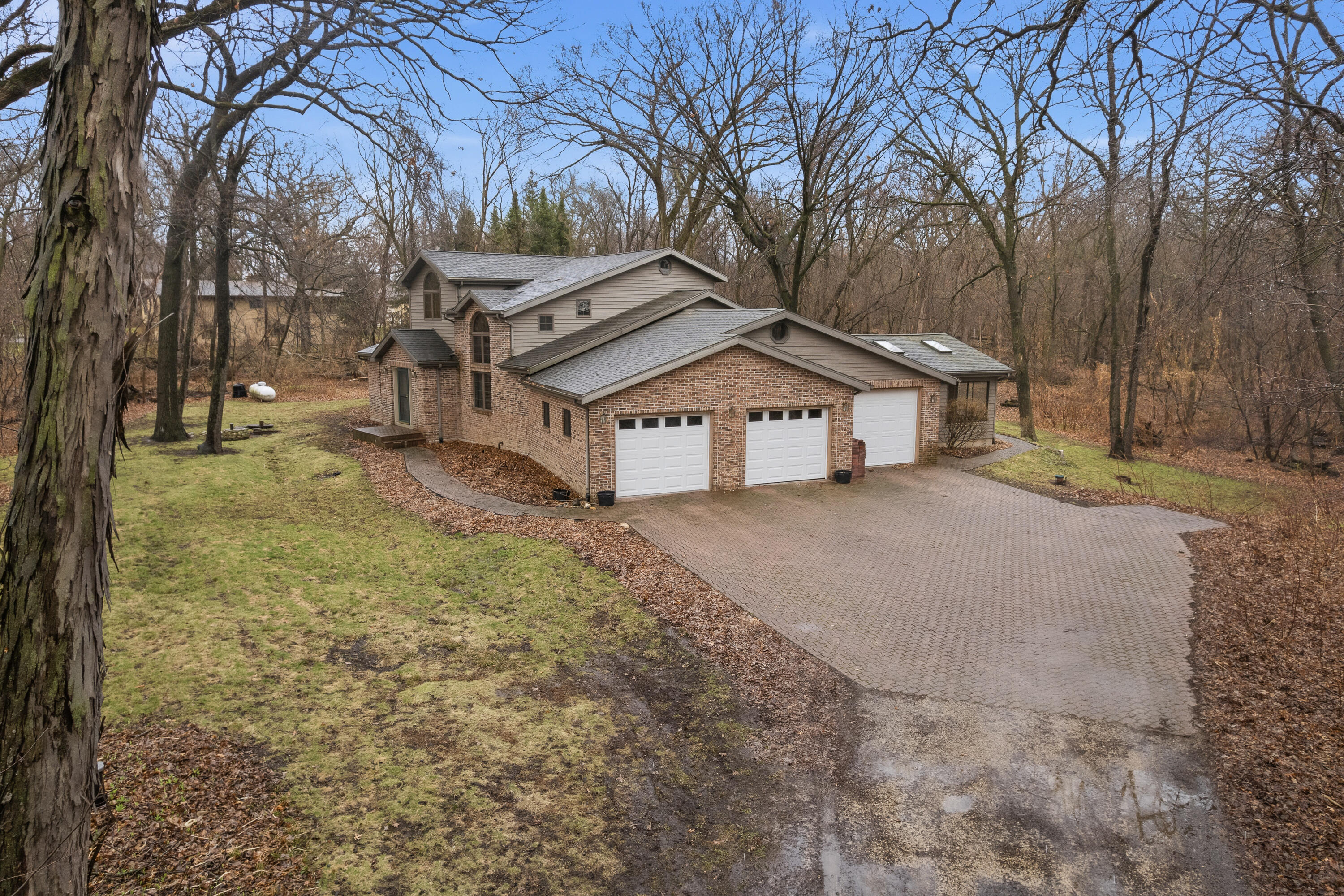 3127 Vinburn Road Bristol, WI 53590 - Photo 10 of 48 3127 Vinburn Rd, Sun Prairie-11
