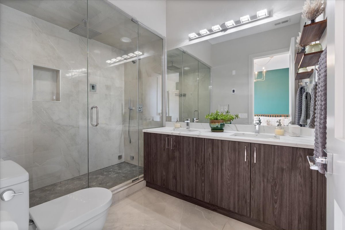 3101 North Ridgeway Avenue, Unit 4D Chicago, IL 60618 - Photo 17 of 27