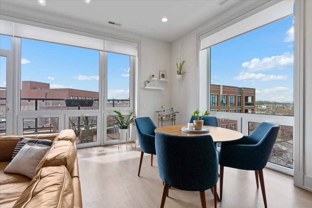 3101 North Ridgeway Avenue, Unit 4D Chicago, IL 60618 - Photo 7 of 27