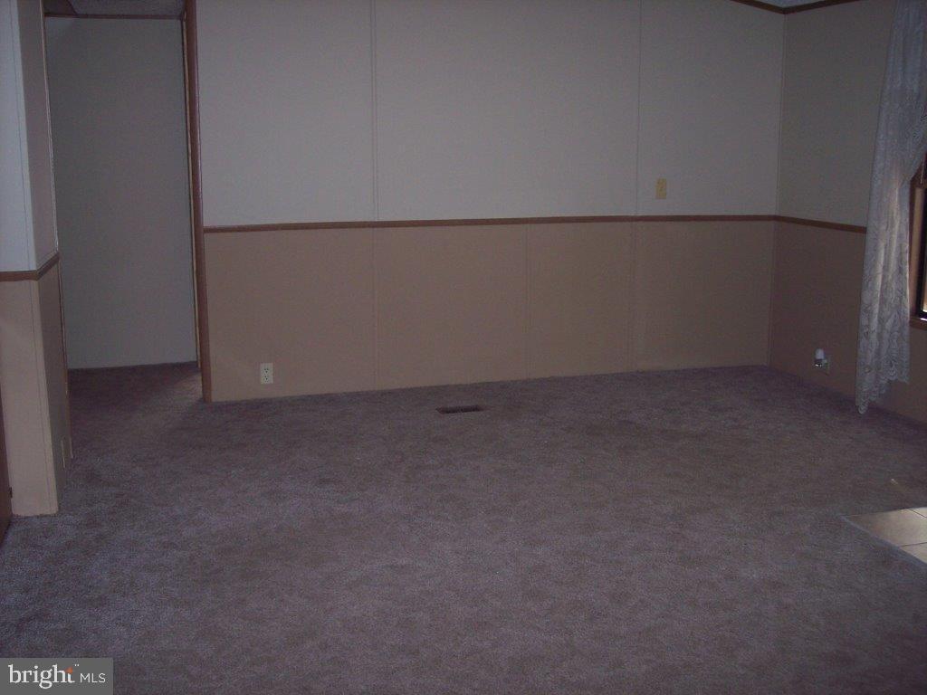 138 Sun Valley Road Elizabethtown, PA 17022 - Photo 3 of 12 Gallery Image 3