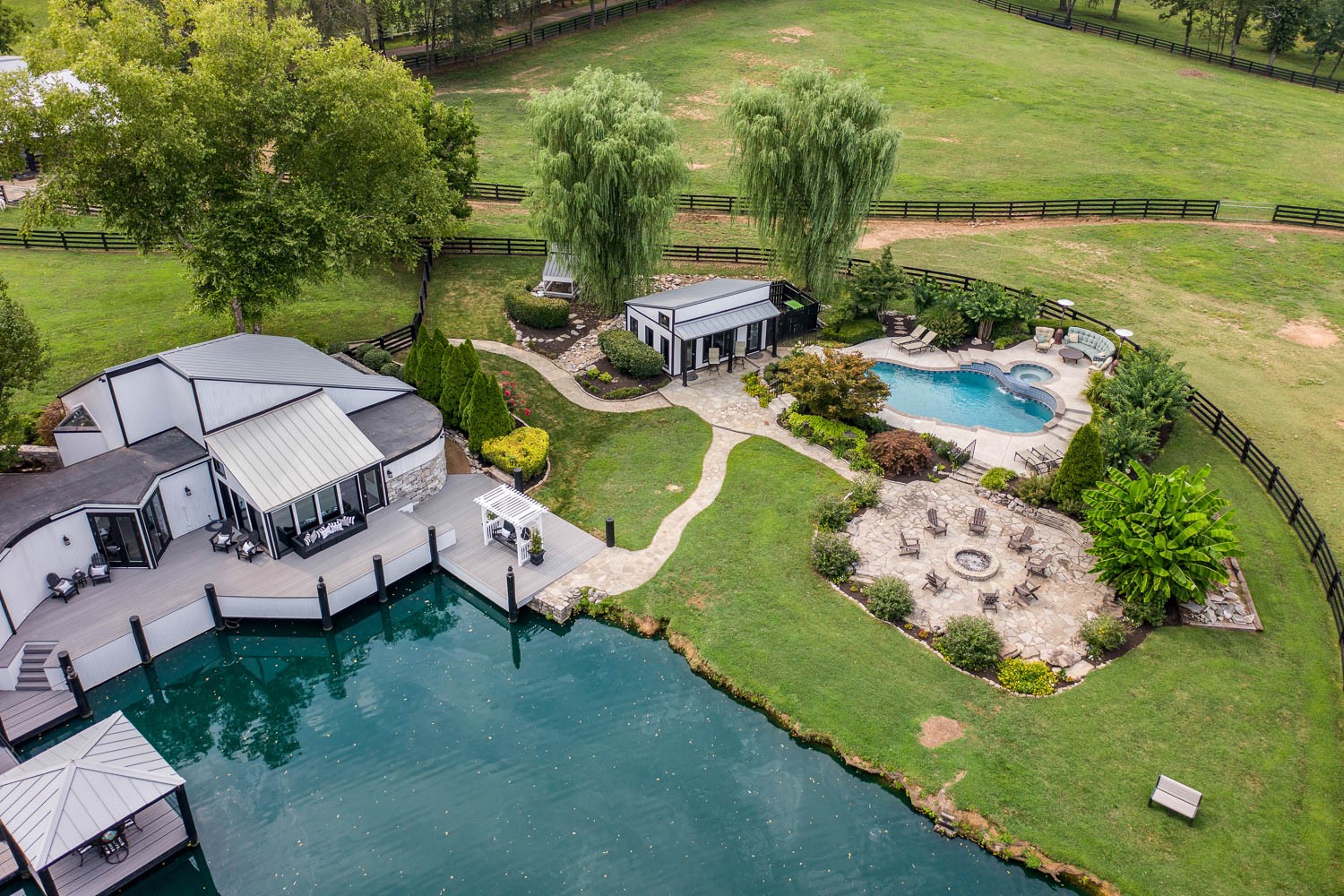 9447 Clovercroft Road Franklin, TN 37067 - Photo 4 of 50 Gallery Image 4