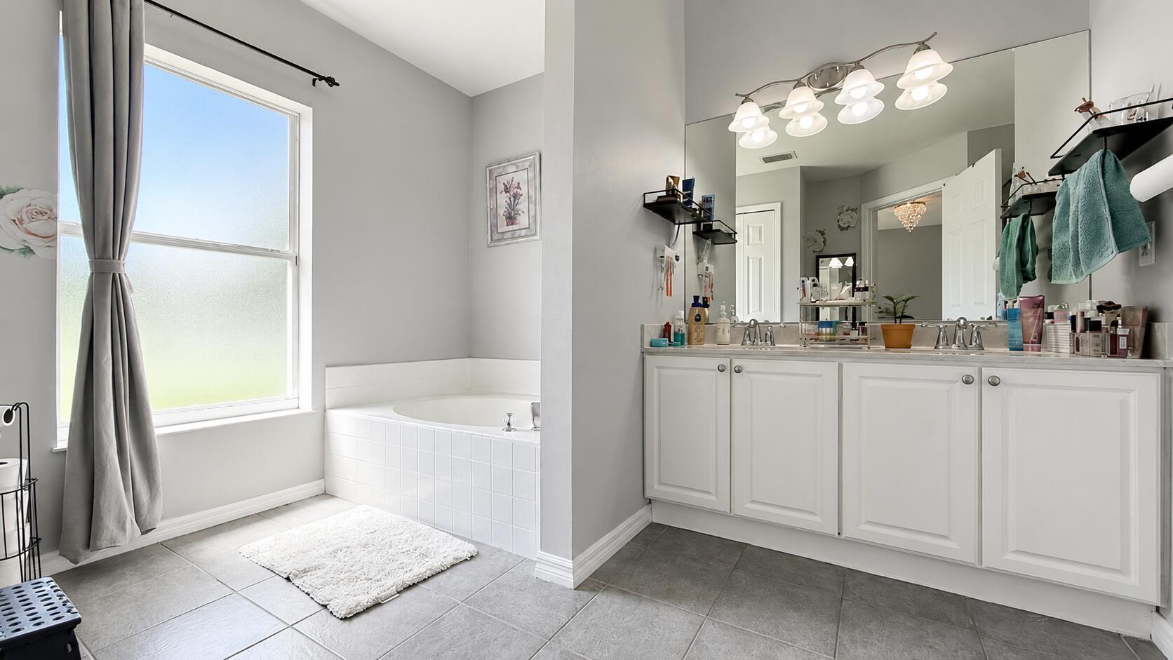 1002 Southwest Longfellow Road Port St. Lucie, FL 34953 - Photo 12 of 26 A630914F-BEDF-4B17-BD8F-B3B82C9174A8