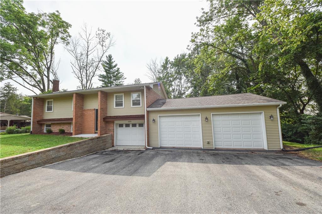 1070 Terrace Lake Road Columbus, IN 47201 - Photo 2 of 30 Gallery Image 2