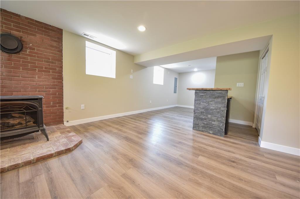 1070 Terrace Lake Road Columbus, IN 47201 - Photo 12 of 30 Gallery Image 12