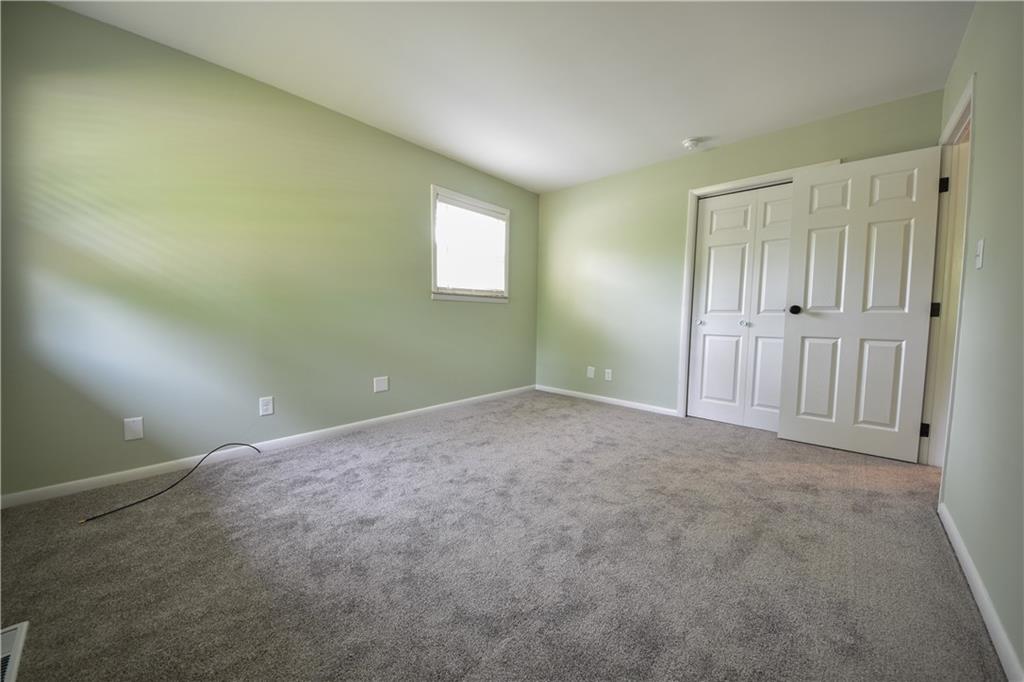 1070 Terrace Lake Road Columbus, IN 47201 - Photo 17 of 30 Gallery Image 17