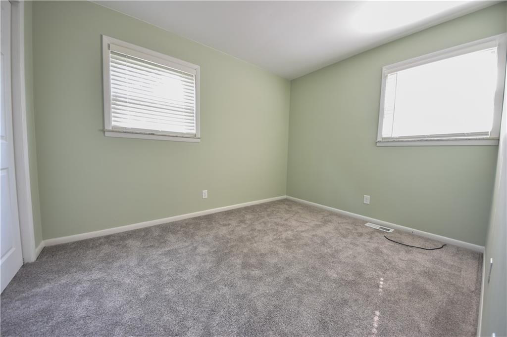 1070 Terrace Lake Road Columbus, IN 47201 - Photo 18 of 30 Gallery Image 18