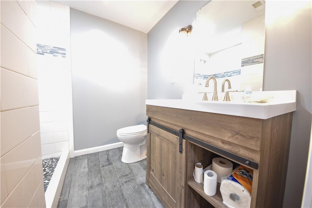1070 Terrace Lake Road Columbus, IN 47201 - Photo 21 of 30 Gallery Image 21