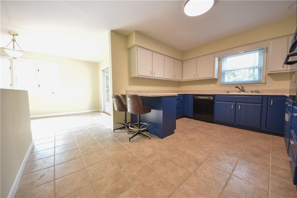 1070 Terrace Lake Road Columbus, IN 47201 - Photo 5 of 30 Gallery Image 5