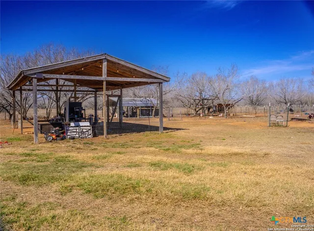 a view of a outdoor space