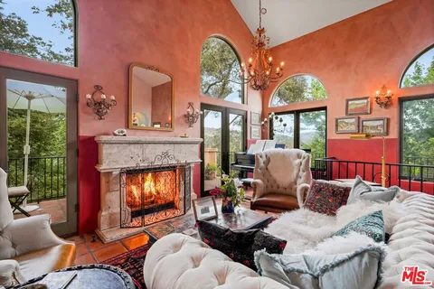 $1,999,000 | 754 Basin Drive, Topanga, CA 90290
