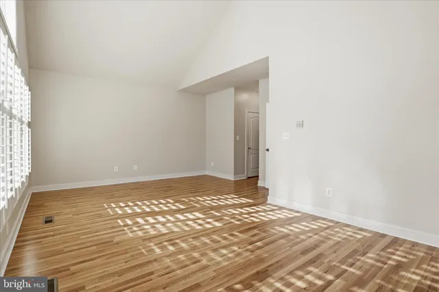 $904,990 | 42983 Pascale Terrace, Ashburn, VA 20148