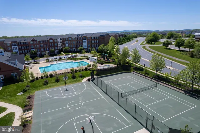 $904,990 | 42983 Pascale Terrace, Ashburn, VA 20148