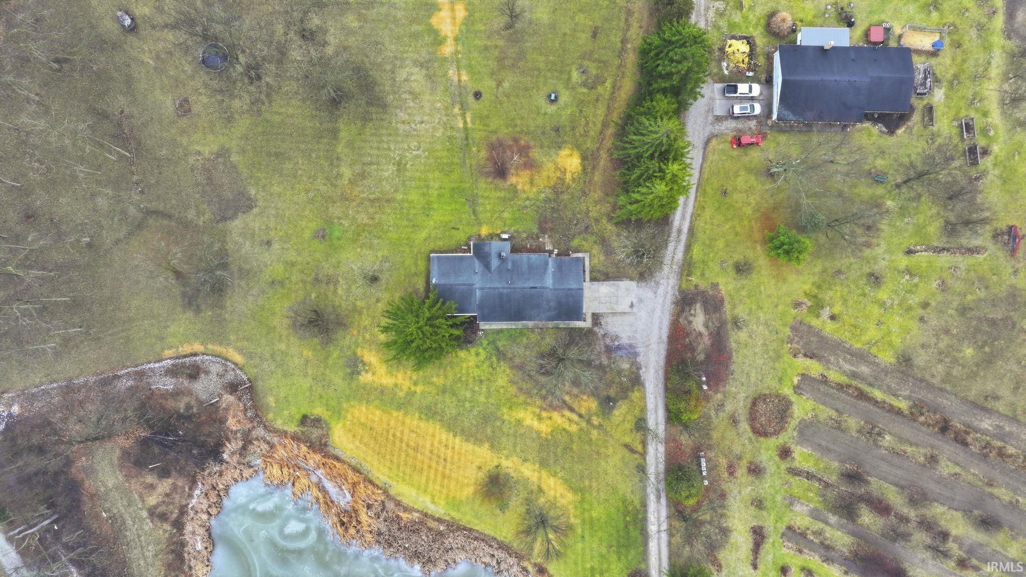 10209 Coverdale Road Fort Wayne, IN 46809 - Photo 5 of 36