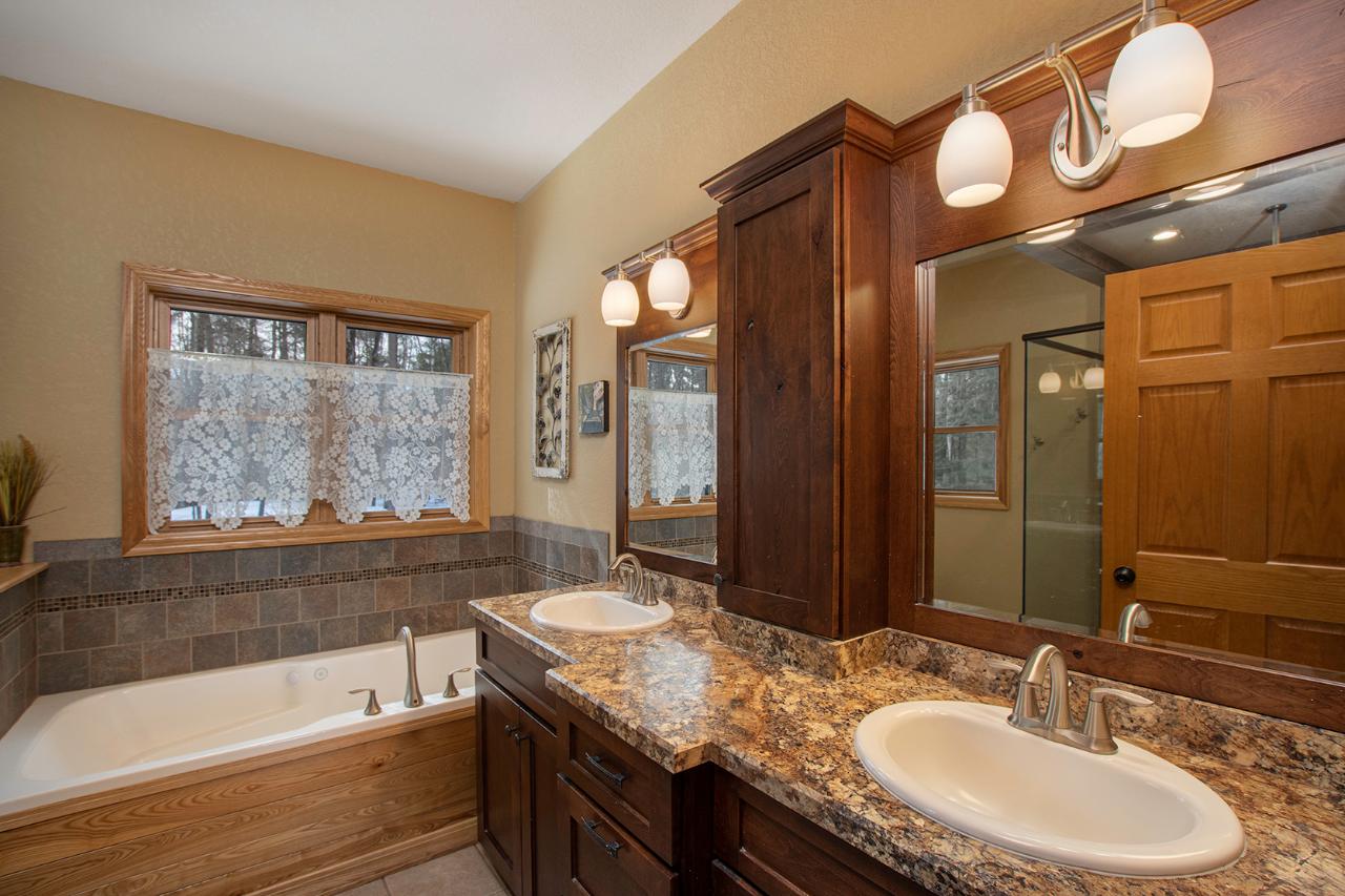 2638 Cook Drive Rhinelander, WI 54501 - Photo 14 of 36 Gallery Image 14
