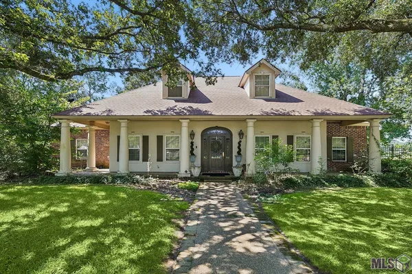 $574,900 | 1201 Mills Pointe Drive, Zachary, LA 70791