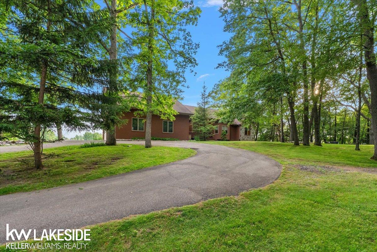 1455 Oak Ridge Road Oxford, MI 48371 - Photo 4 of 78