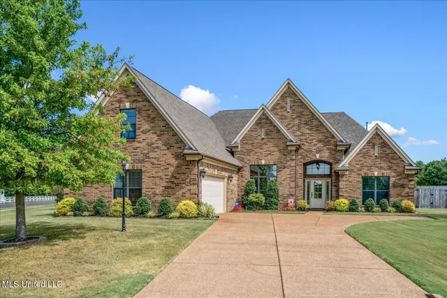 $425,000 | 14276 Cantwell Drive, Olive Branch, MS 38654