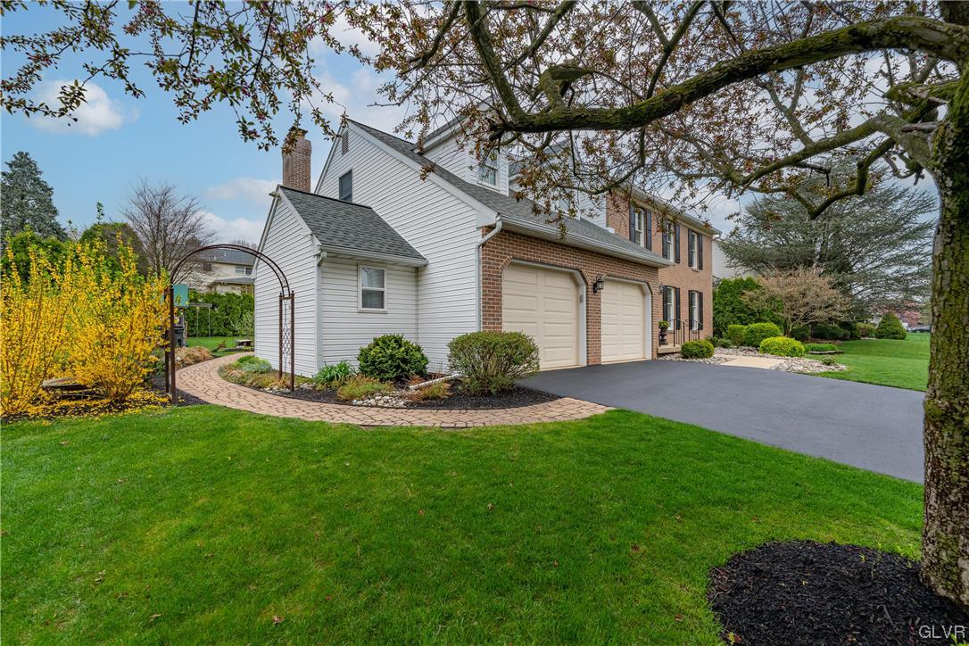 4567 Greenfield Road Bethlehem, PA 18017 - Photo 2 of 37 Gallery Image 2