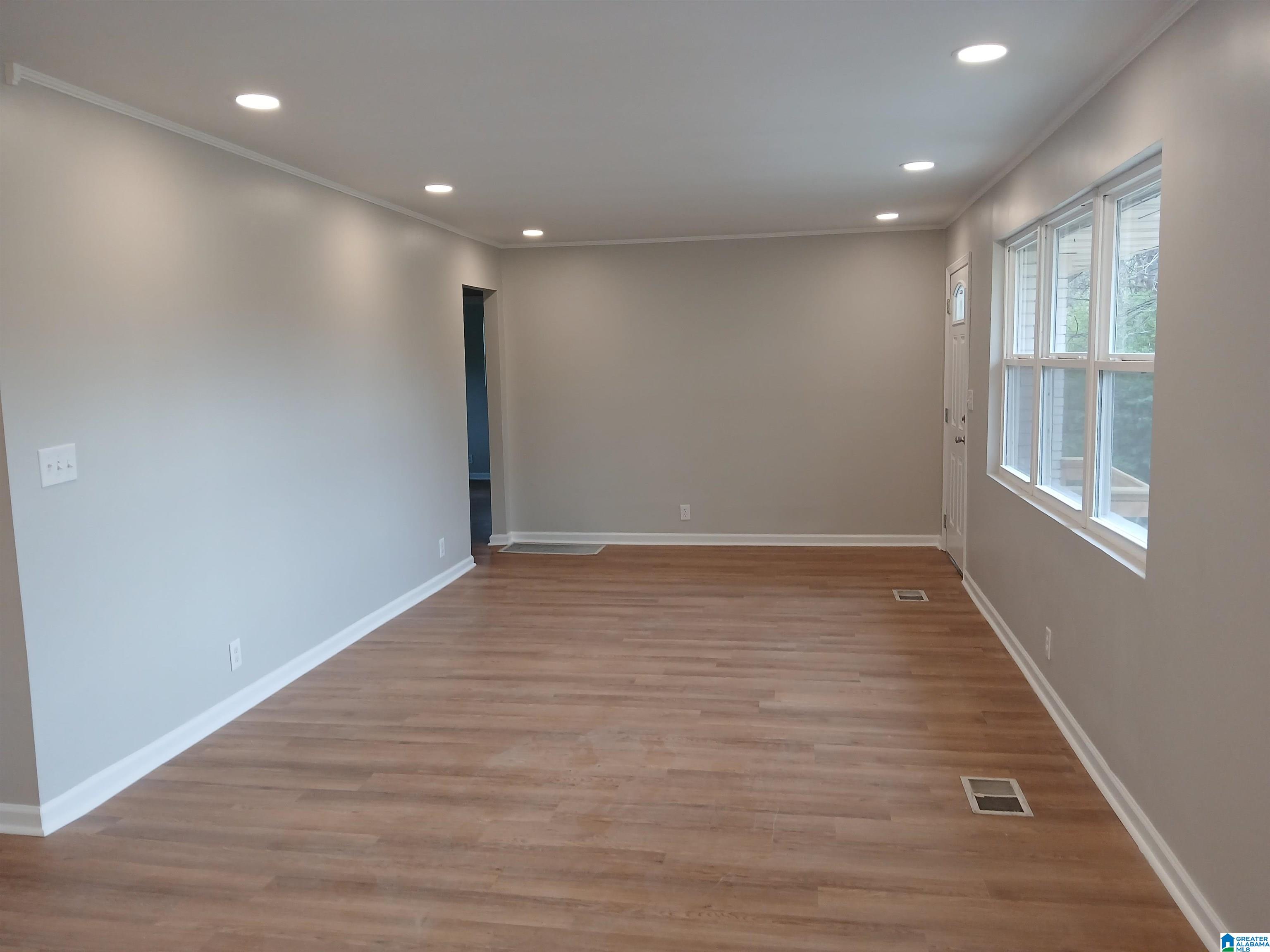 112 9th Street Pleasant Grove, AL 35127 - Photo 4 of 13