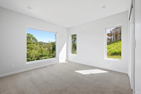 $995,000 | 1292 Wikiup Drive, Santa Rosa, CA 95403