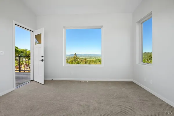 $995,000 | 1292 Wikiup Drive, Santa Rosa, CA 95403