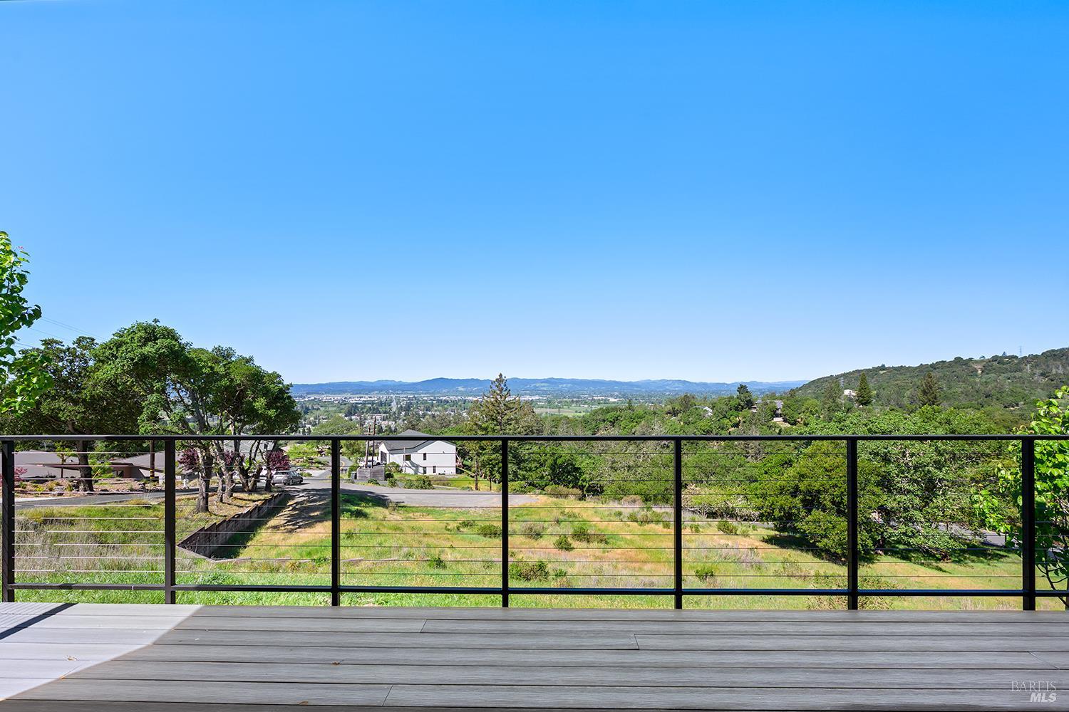 1292 Wikiup Drive Santa Rosa, CA 95403 - Photo 4 of 32