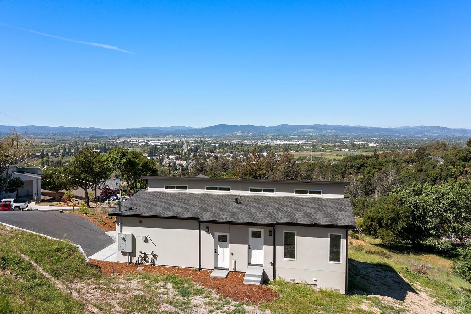 1292 Wikiup Drive Santa Rosa, CA 95403 - Photo 6 of 32 a terrace with a city view