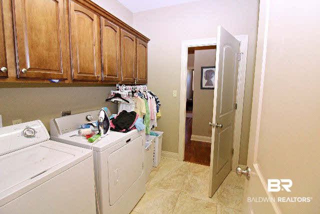28041 Oakachoy Loop Daphne, AL 36526 - Photo 32 of 35 Laundry