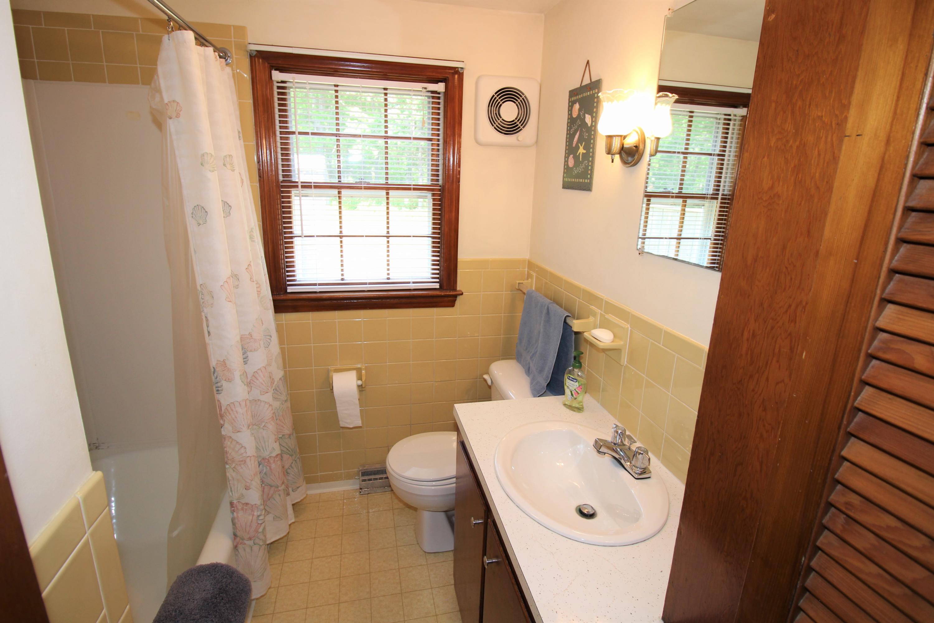 72 Wild Hunter Road Dennis, MA 02638 - Photo 16 of 26 Full Bath