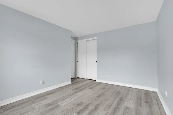 $285,000 | 842 Colonial Drive, Unit B, Wheeling, IL 60090