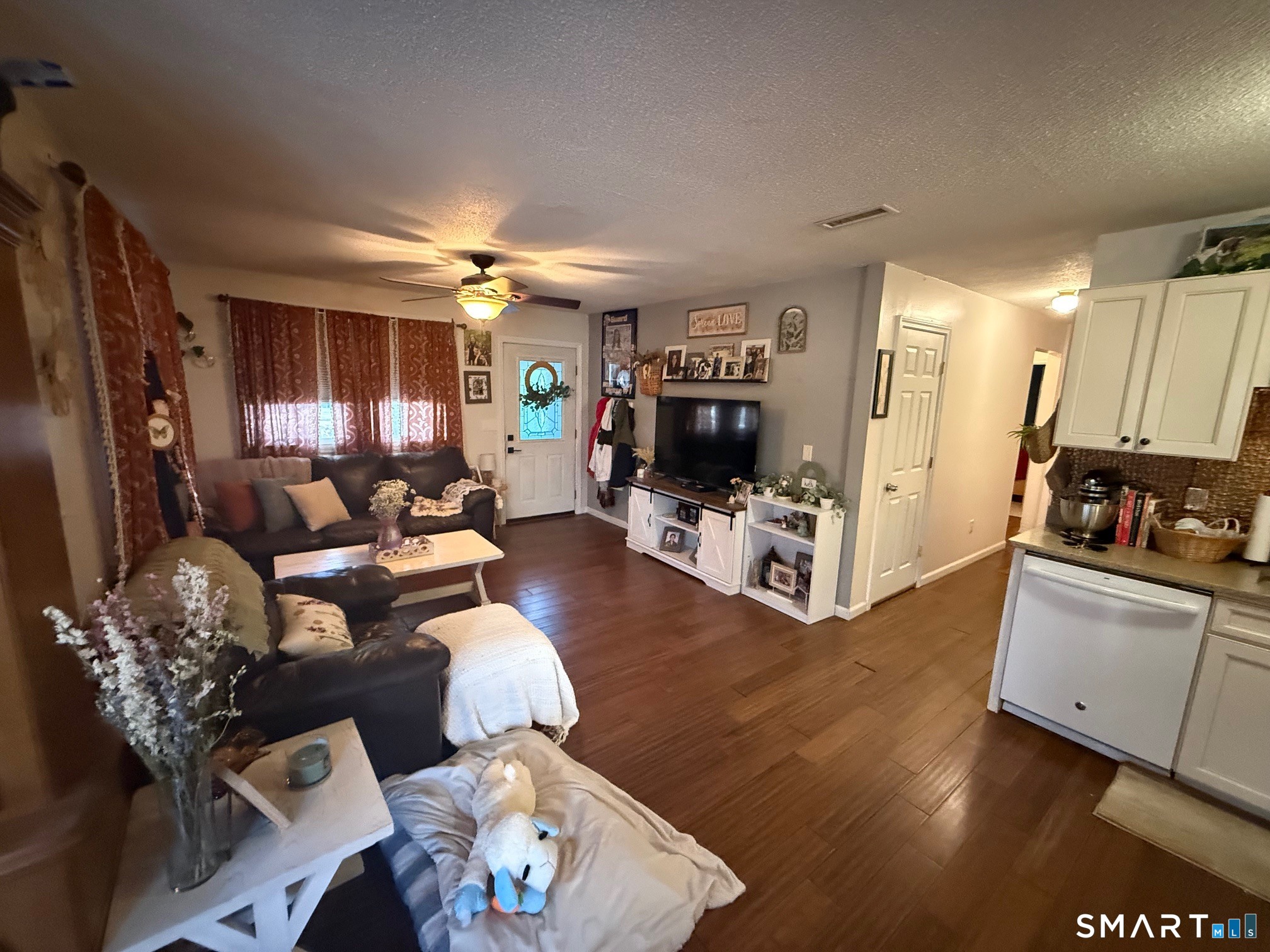 663 Beach Pond Road Voluntown, CT 06384 - Photo 2 of 28