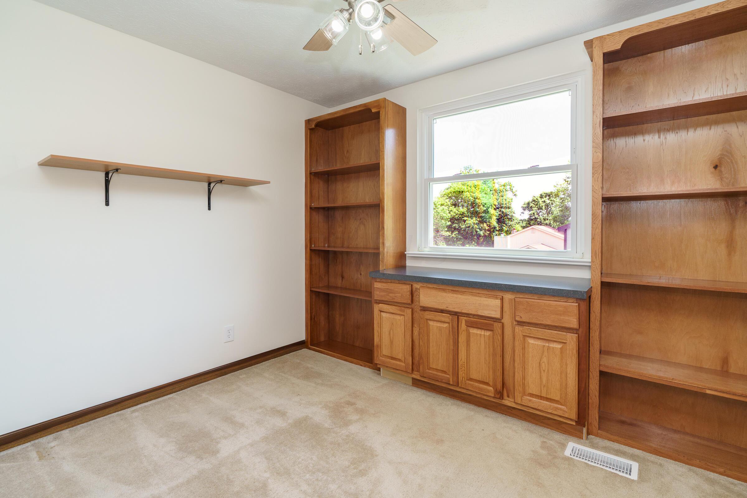 746 Ridenour Road Columbus, OH 43230 - Photo 21 of 33 Bedroom 2