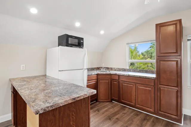 $1,595 | 866 Southwest 29th Terrace, Unit UPSTAIRS, Palm City, FL 34990