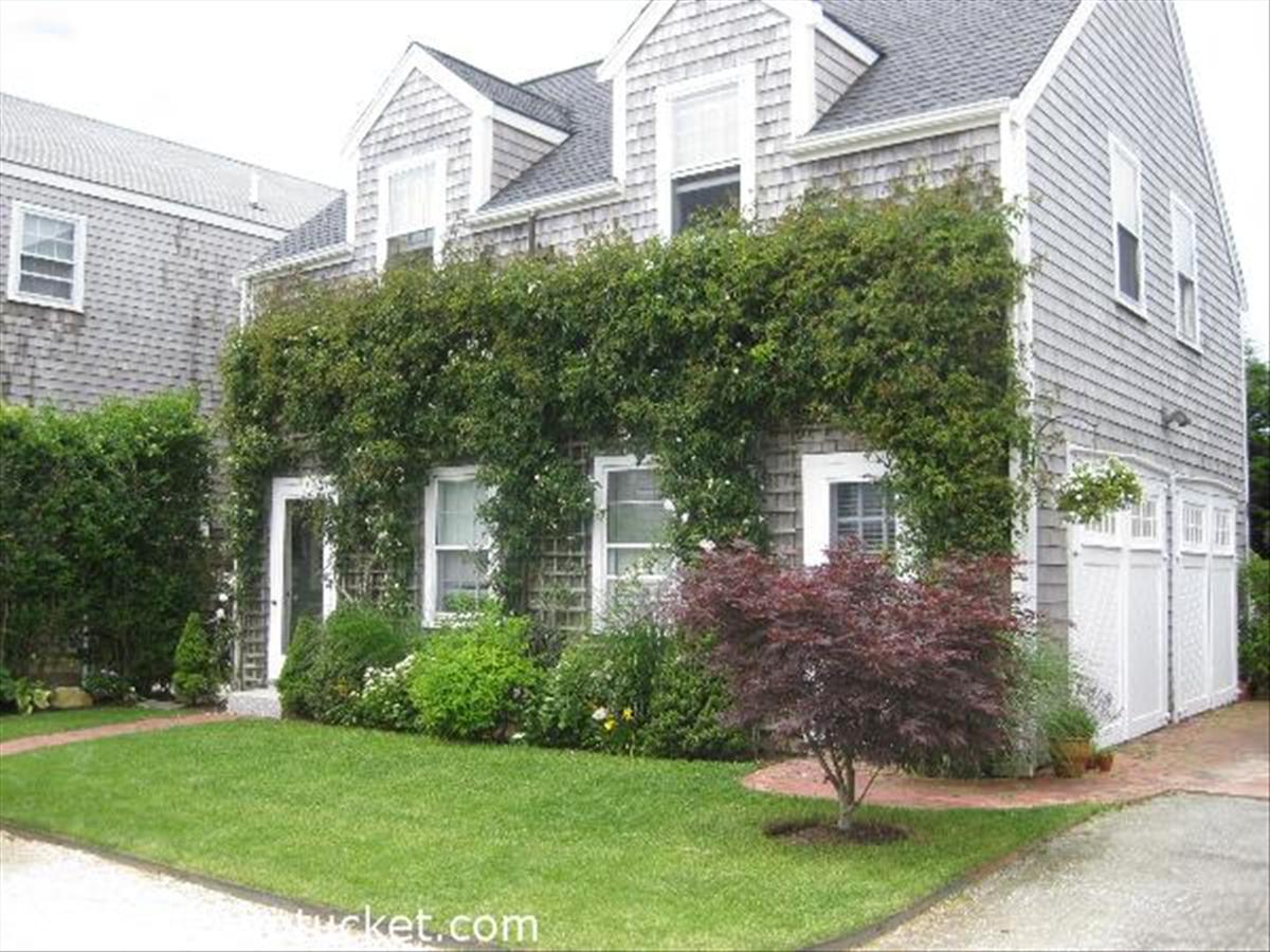 39 B Essex Road, Unit 2 Nantucket, MA 02554 - Photo 1 of 10 Gallery Image 1